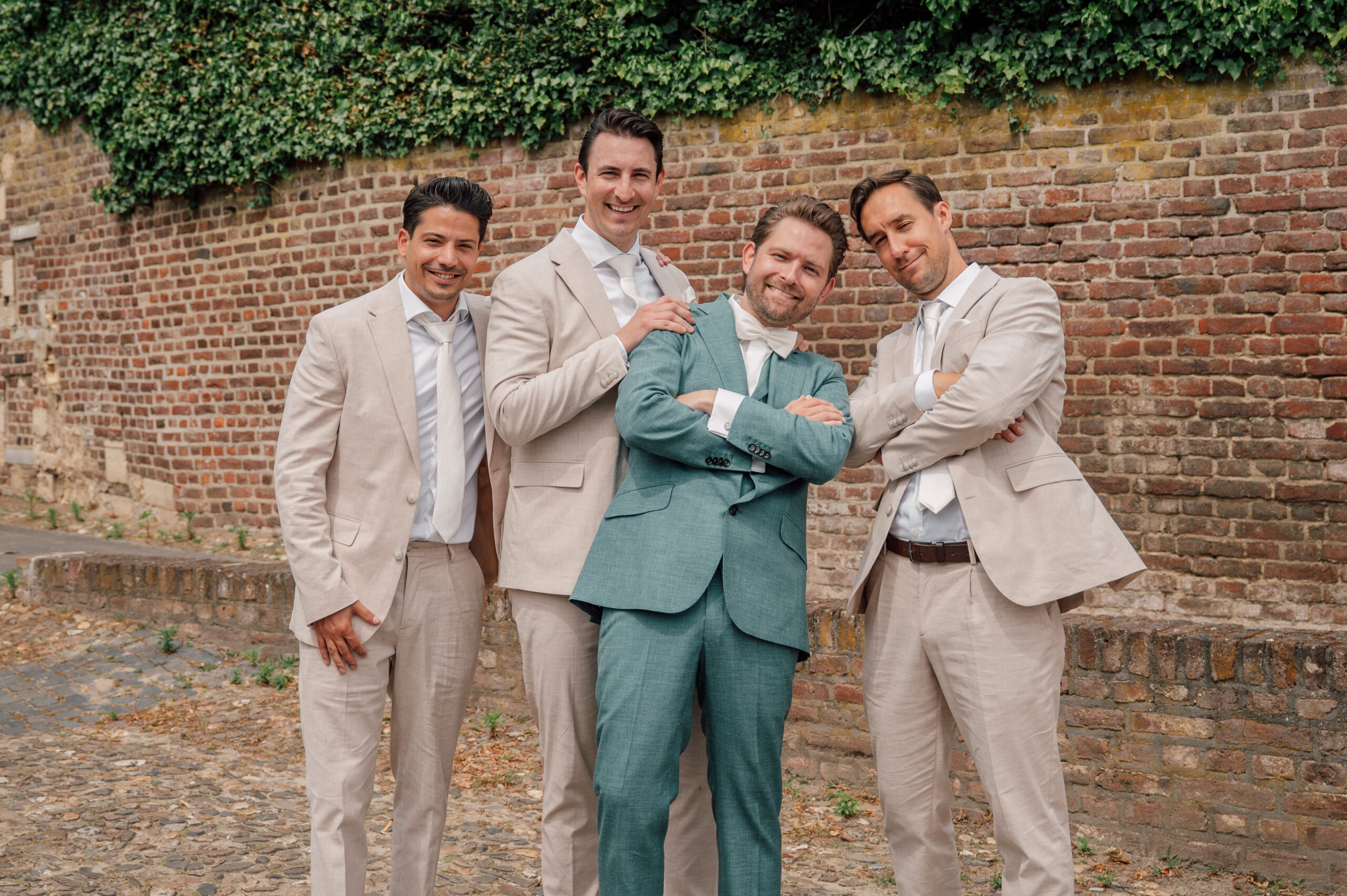 Bruidsjonkers met bruidegom