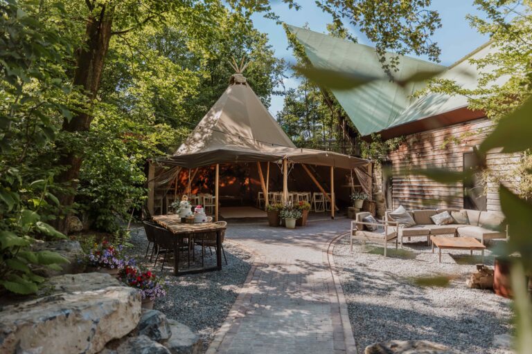 Trouwlocatie GaiaZOO in Zuid-Limburg waar je uniek kan trouwen in de dierentuin