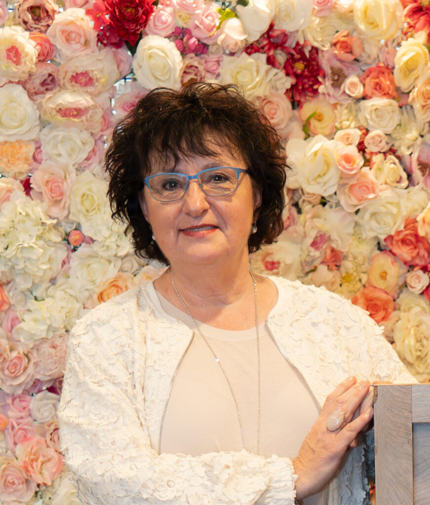 Trouwambtenaar Zuid Limburg voor bloemenwand