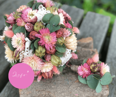 Bruidsboeket met roze tinten